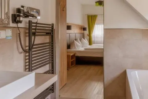 Hotel Zum Grünen Kranz foto 16