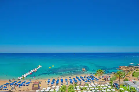Silver Sands Beach Hotel in Παραλίμνι — foto 29