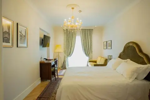 E'bel Boutique Hotel in Tirana — foto 23
