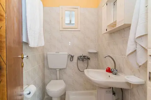 Roussas Studios & Appartementen in Laganas Municipal Unit, foto 16