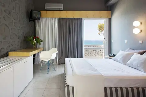 The Alkistis Hotel in Άγιος Στέφανος — foto 5