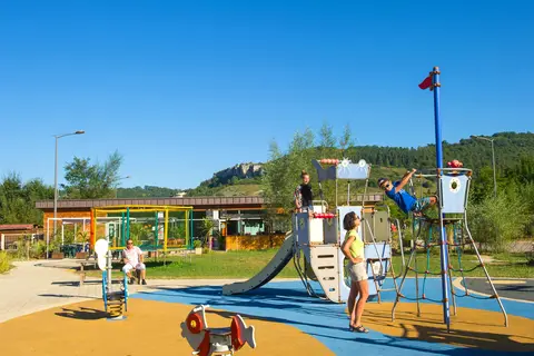 Camping La Roche D Ully in Ornans — foto 22
