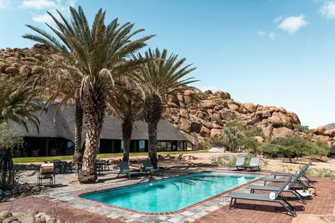 Ai Aiba - The Rock Painting Lodge in Ai-Aiba Lodge