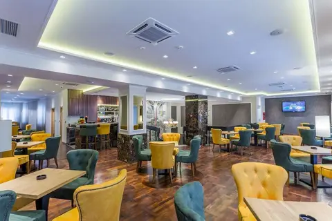 Hotel Royal Inn in Belgrado — foto 25