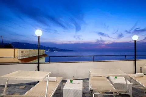Panorama Palace Hotel in Meta — foto 15