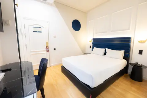 Hotel Inca in Zaragoza — foto 15