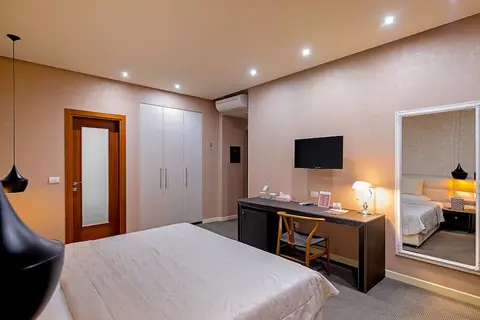 La Boheme Hotel in Tirana — foto 13