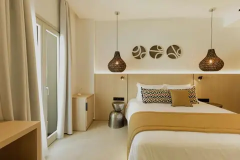 Opal Paros in Νάουσα
