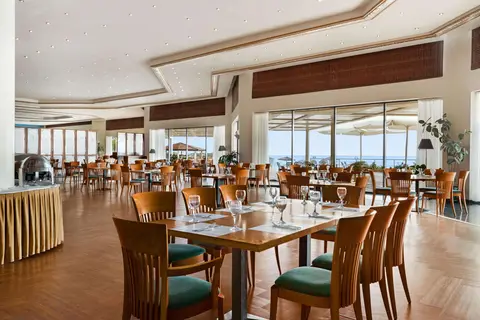 Ramada Plaza by Wyndham Thraki in Αλεξανδρούπολη — foto 14