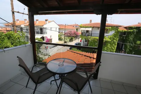 Magdalena in Πευκοχώρι — foto 27
