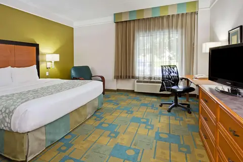 La Quinta Inn & Suites by Wyndham Ft. Lauderdale Airport in Hollywood — foto 27