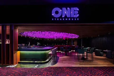 Virgin Hotels Las Vegas Curio Collection by Hilton in Paradise — foto 11