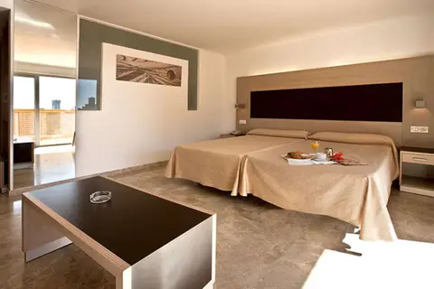 Hotel Dynastic in Benidorm — foto 4