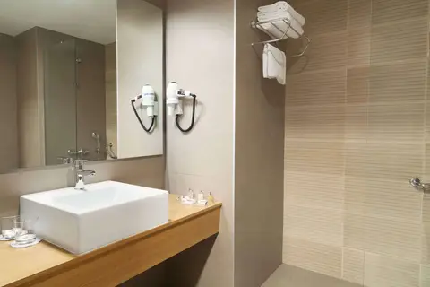 Ramada by Wyndham Podgorica in Podgorica — foto 10