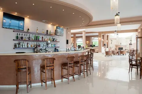 Alia Palace Luxury Resort Hotel & Villas in Πευκοχώρι — foto 14