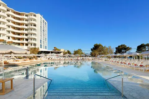 TRS Ibiza Hotel & Signature Level in Sant Anoni de Portmany