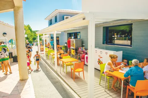 Camping Les Pirons foto 16