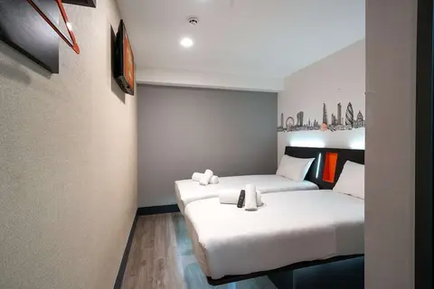 EasyHotel London City Shoreditch in Londen — foto 12