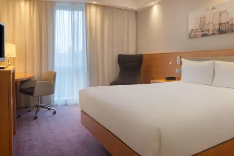 Hampton by Hilton London Waterloo in Londen — foto 22