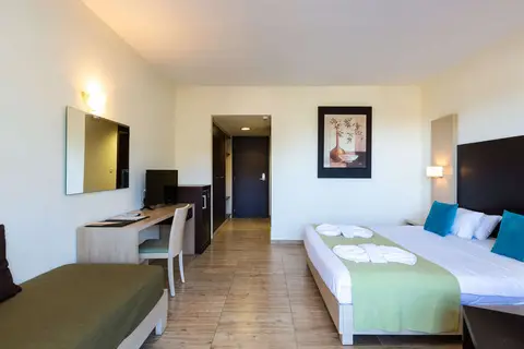 Filion Suites Resort & Spa in Βλυχάδα — foto 18