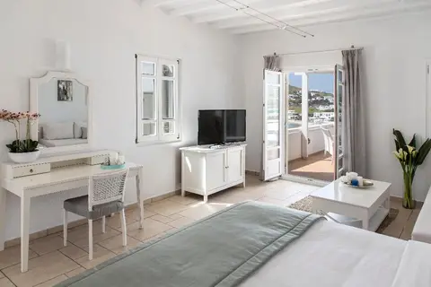 Deliades Hotel in Ορνός