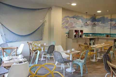 Casual Malaga del Mar in Málaga — foto 5
