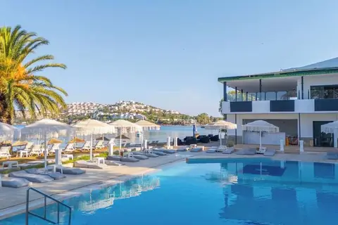 Ladonia Hotels Luna Beach Resort in Bodrum