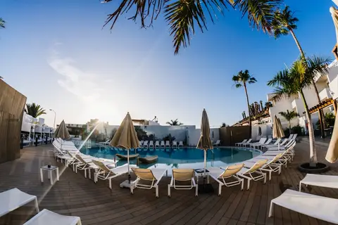 TIME TO SMILE Ohasis Boutique Suites in Arona — foto 17