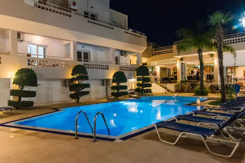 Emerald Hotel in Αγία Μαρίνα — foto 2