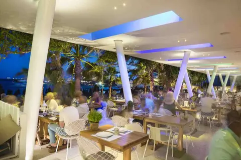 Mykonos Dove Beach Hotel in Πλατύς Γιαλός — foto 13