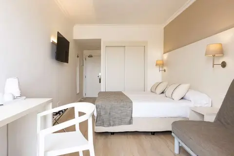Minura Sur Menorca in Sant Lluís — foto 5