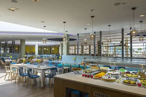 Leonardo Laura Beach & Splash Resort in Paphos, foto 22
