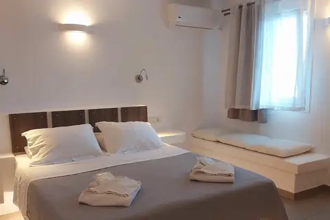 Ambience Suites in Santorini Yachting Club, foto 12