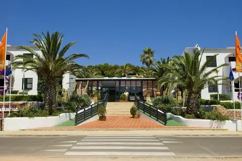 Hotel Apartamentos Playa Parc in es Mercadal, foto 20