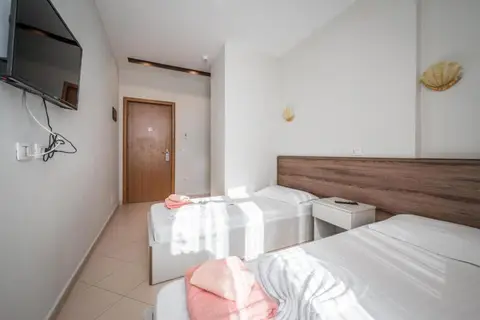 Hotel Kamomil in Durres — foto 7