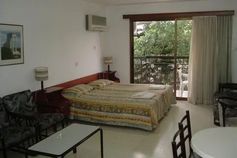 Crystallo Apartments in Paphos, foto 17