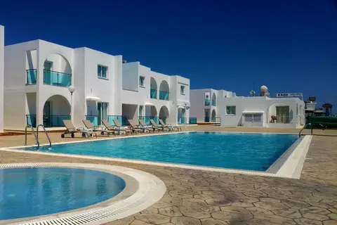 Kaos Hotel & Apartments in Ayia Napa — foto 4