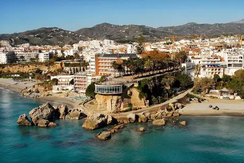 Balcon De Europa in Nerja — foto 23