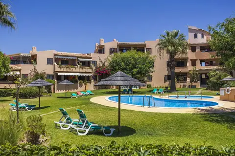Clube Maria Luisa in Olhos D'Água — foto 10