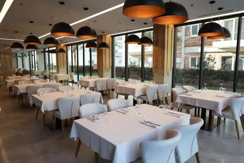 Hotel Triumf in Shëngjin — foto 7