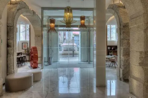 NH Collection Porto Batalha foto 4