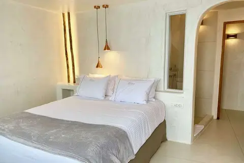 Athina Luxury Suites in Fira — foto 18