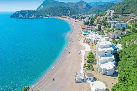 Pearl Beach Resort in Čanj