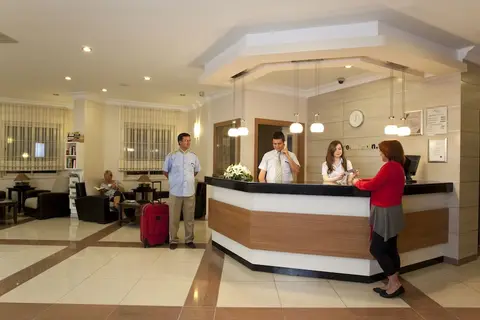 Remi Hotel in Cleopatra beach — foto 30