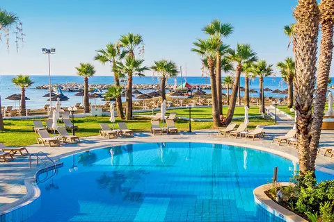 The Golden Bay Beach Hotel in Larnaca