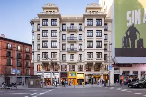 Ikonik Gran Via in Madrid, foto 10