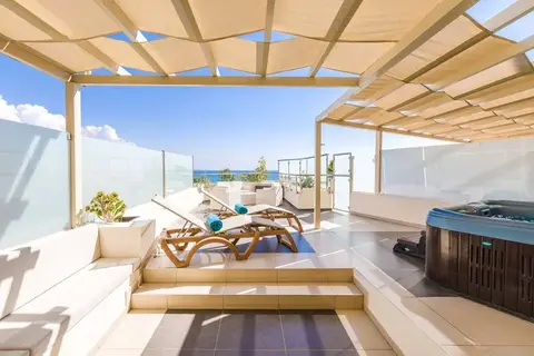 The Golden Bay Beach Hotel in Larnaca — foto 30