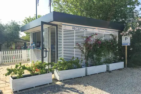 Vacanze Glamping Boutique in San Felice del Benaco — foto 24