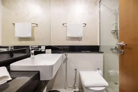 Unlock Waterfront Edge Business bay in Dubai — foto 15