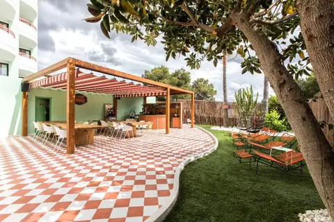 Cubanito Ibiza Suites in Sant Antoni de Portmany — foto 8
